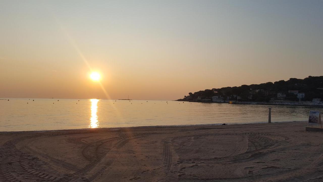 Magnifique Gite de la Garoupe au Cap d'Antibes à 300m des plages Extérieur photo